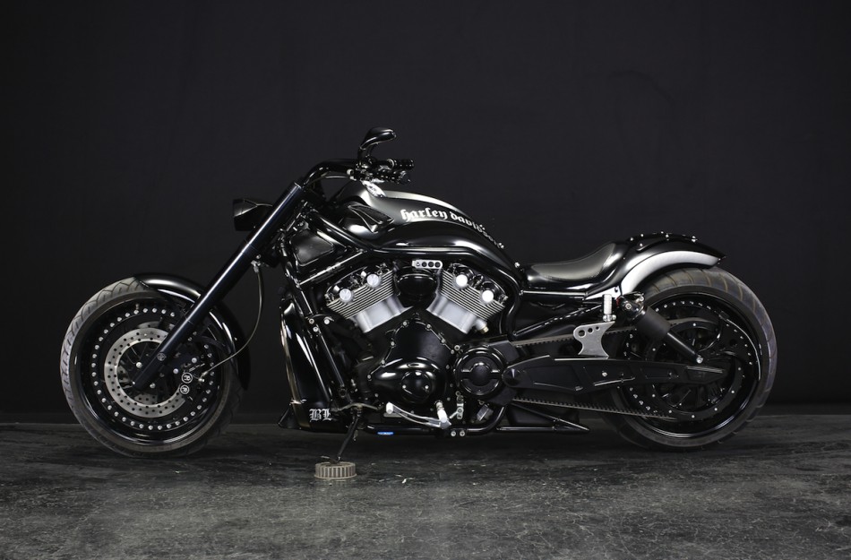 2004 V-ROD 280 WIDE TIRE CUSTOM